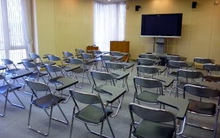 講話の際に使用する部屋